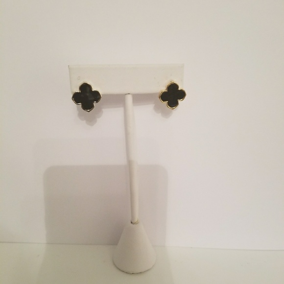 Brand new gold plated necklace,black enamel clover - Picture 8 of 8